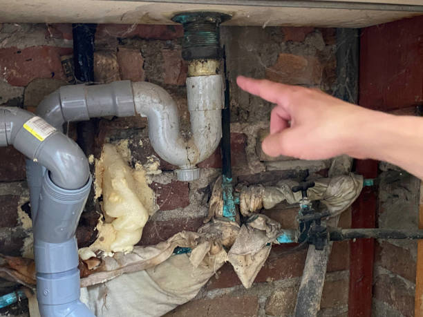 Best Sewage cleanup and water damage restoration  in Riverbank, CA